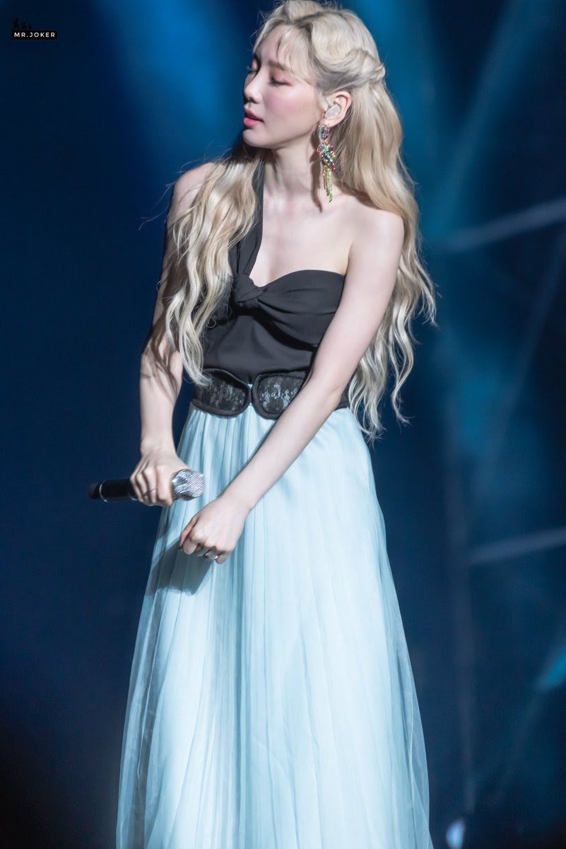 robe taeyeon 33