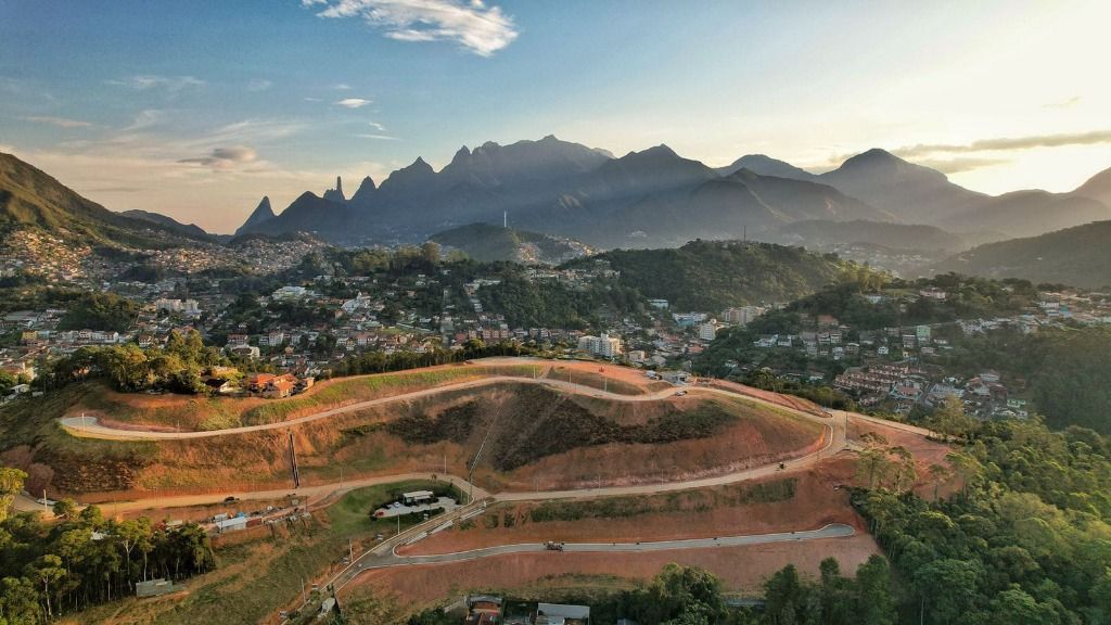 Terreno Residencial à venda em Ermitage, Teresópolis - RJ - Foto 1