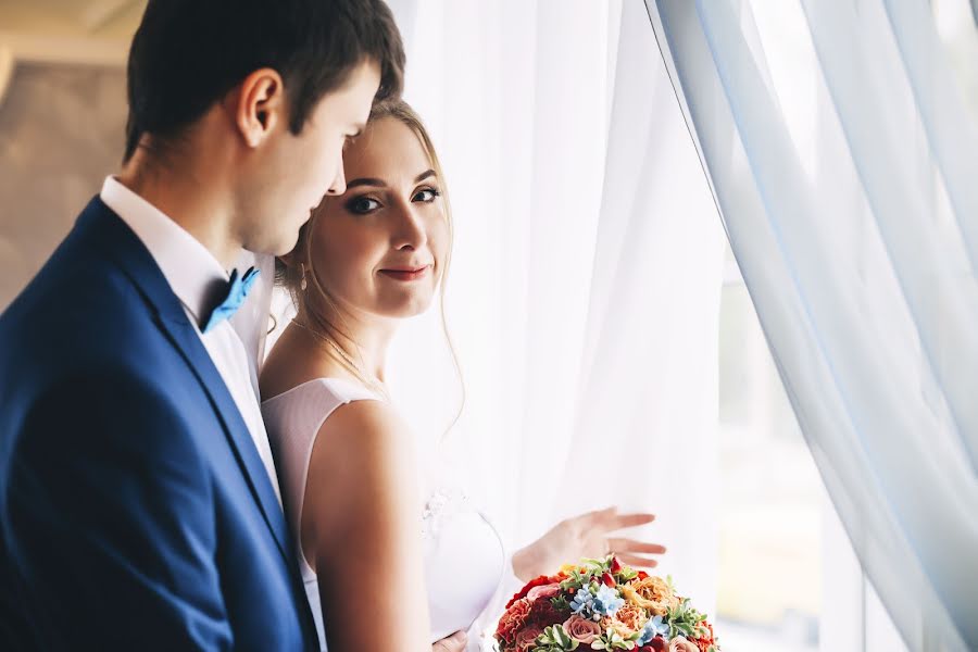 Fotógrafo de casamento Yuliya Savinova (jivashka). Foto de 12 de janeiro 2018