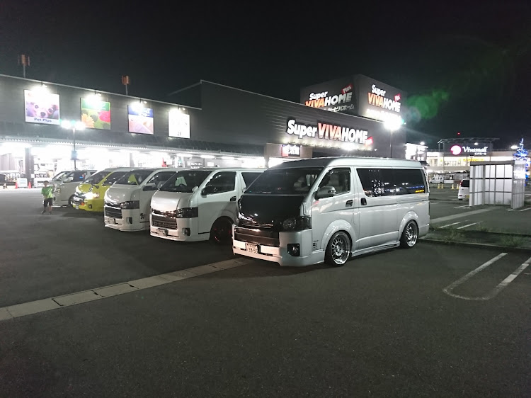 ハイエースバンのHIROさんが投稿したカスタム事例の投稿画像1枚目