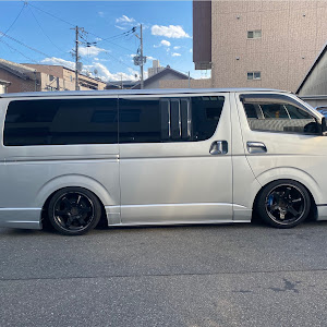 ハイエースバン