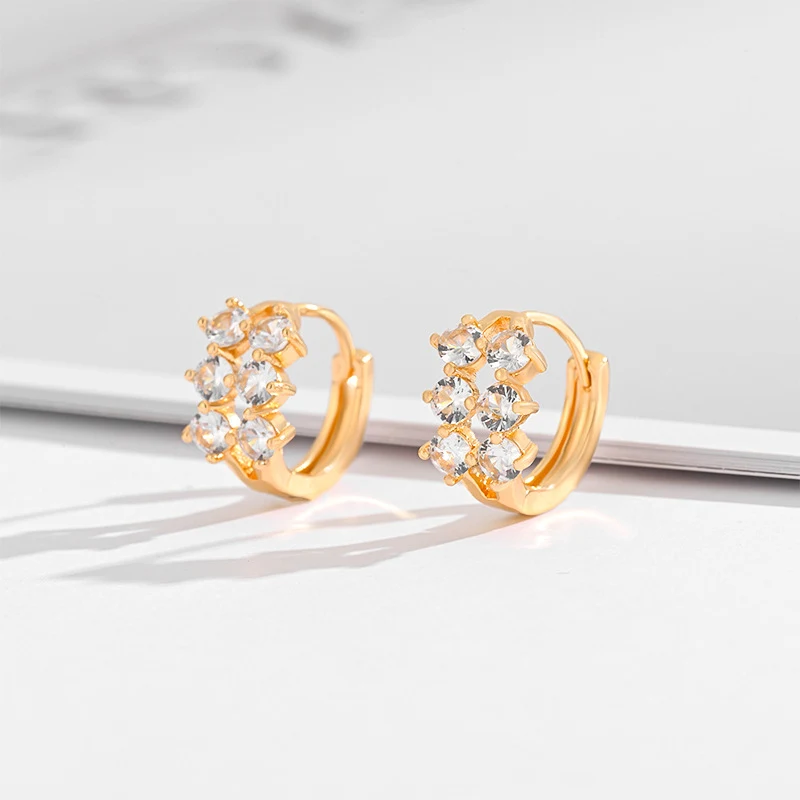 Boucles d'oreilles diamantées en or, ornées de zircon cubique carré, multi-styles pour femmes et filles. Accessoire mode.