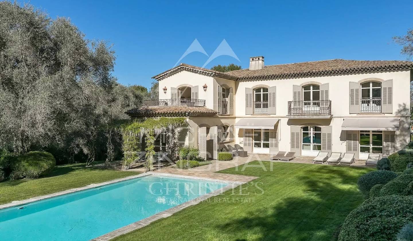 Villa with pool Mougins