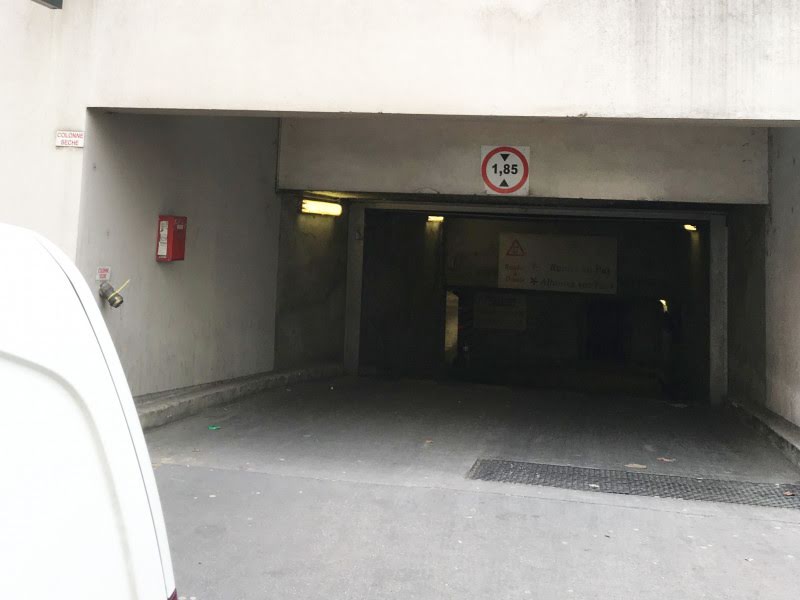 Location  parking  12 m² à Lyon 7ème (69007), 90 €