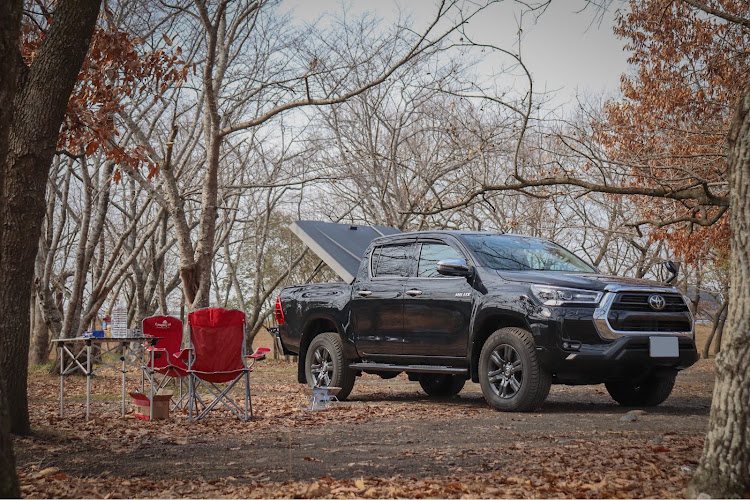 ハイラックスのHILUX・ハイラックス・ピックアップトラック・キャンプ・デイキャンプに関するカスタム事例の投稿画像1枚目