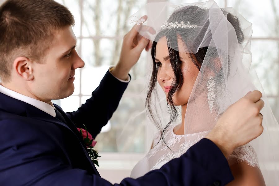 Nhiếp ảnh gia ảnh cưới Elizaveta Zuykova (elizavetazuykova). Ảnh của 3 tháng 6 2017