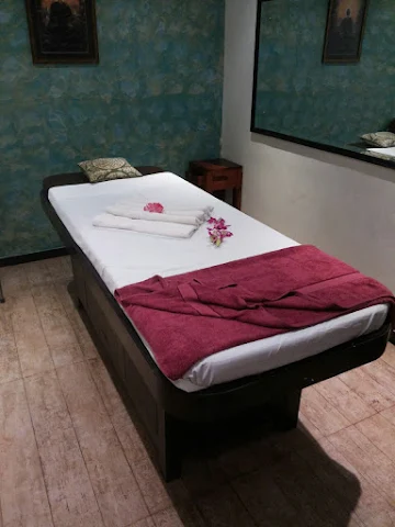 The White Lotus Spa And Salon photo 