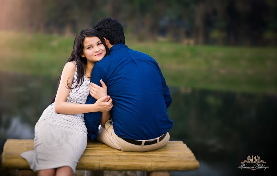 Fotógrafo de casamento Rishav Chakraborty (piixonova). Foto de 9 de dezembro 2020