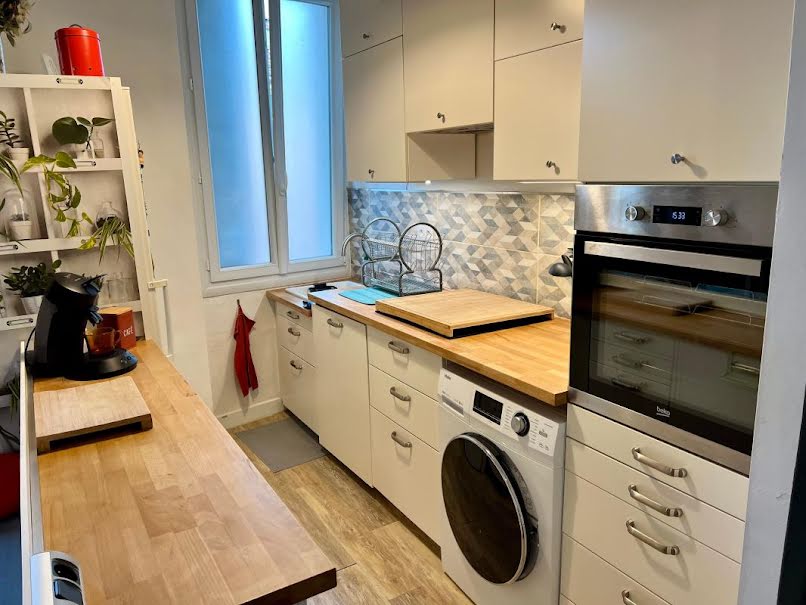 Location meublée appartement 3 pièces 55 m² à Toulon (83000), 800 €