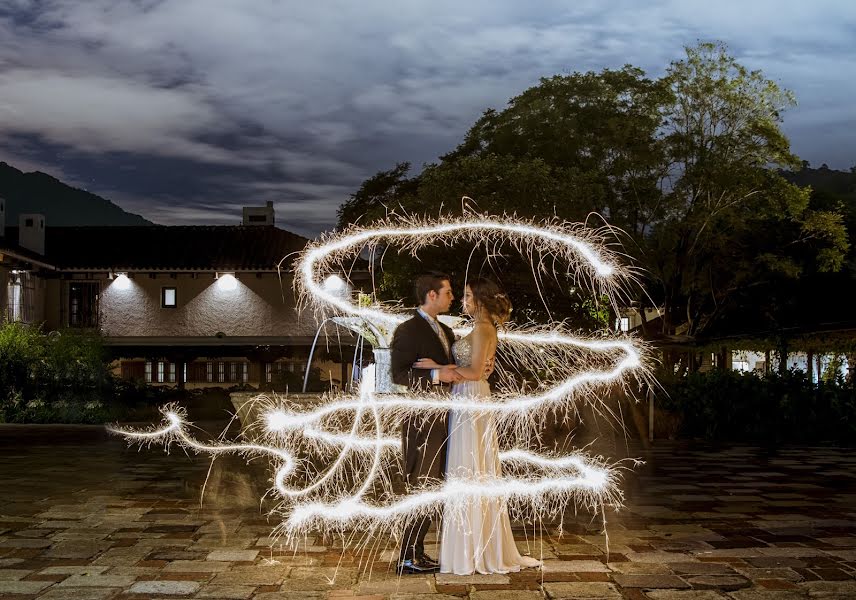 Fotógrafo de bodas Rhode Can (rhodecan). Foto del 30 de marzo 2019