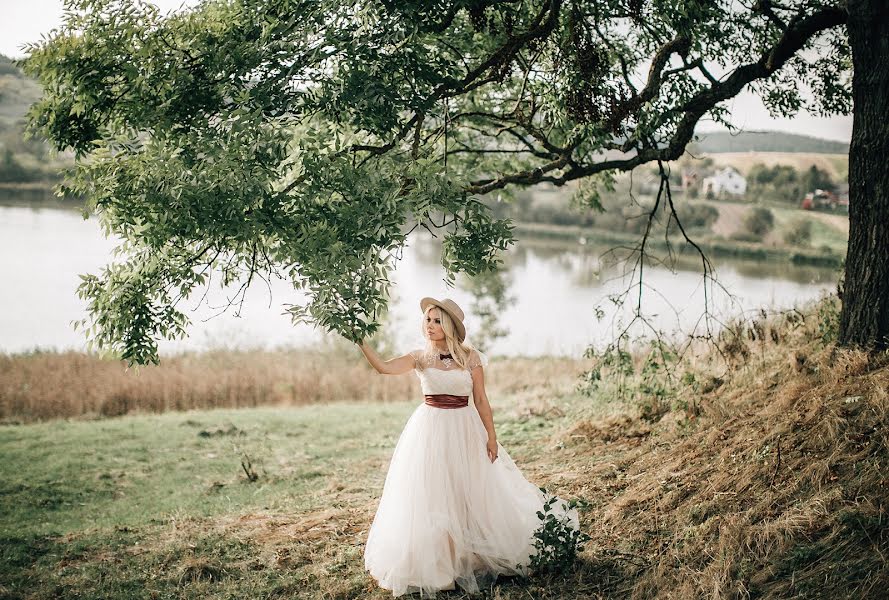 Fotograf ślubny Yuliya Vlasenko (vlasenkoyulia). Zdjęcie z 3 października 2016