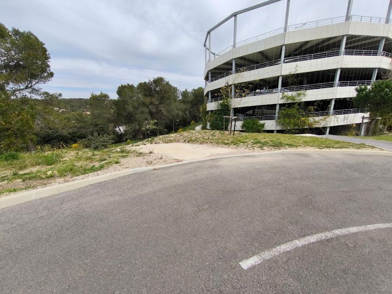 Vente terrain  7180 m² à Nimes (30000), 1 690 000 €