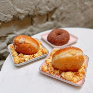 Dough Doughnuts 兜兜圈 二號店