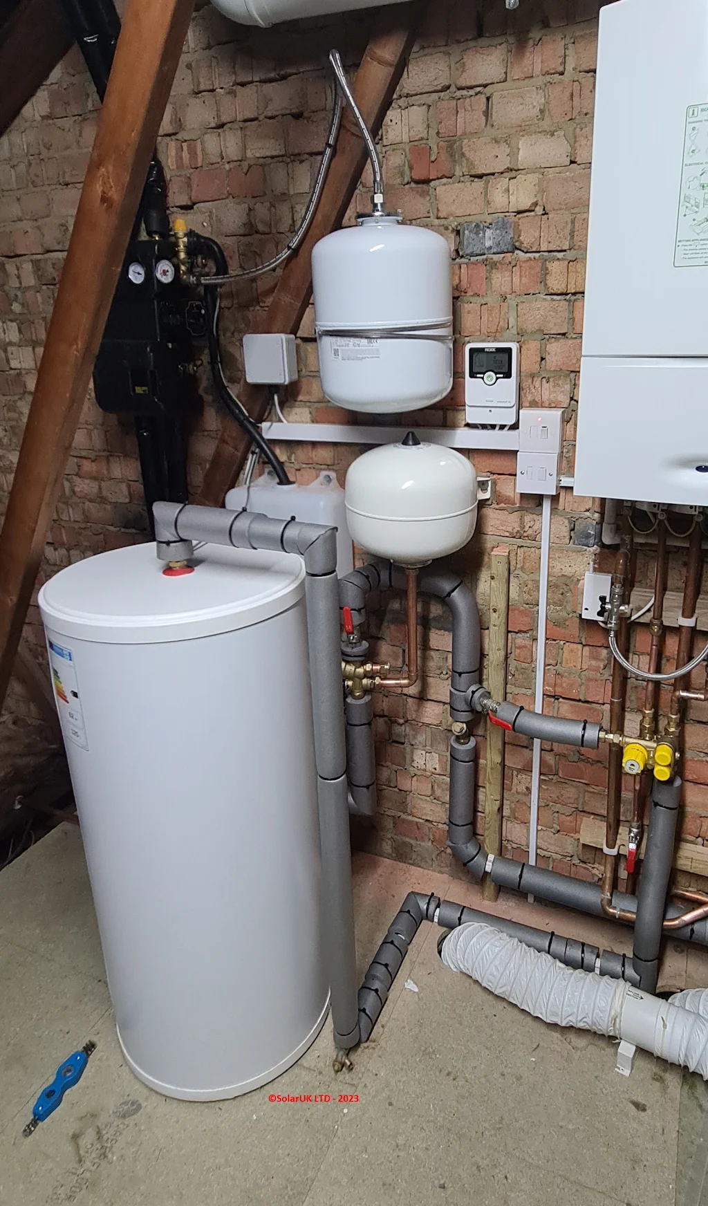 Album cover: Plumbing and system servicing