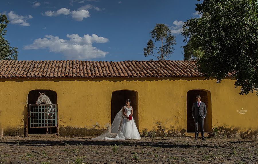 結婚式の写真家Nestor Damian Franco Aceves (nestordamianfr)。2016 8月28日の写真