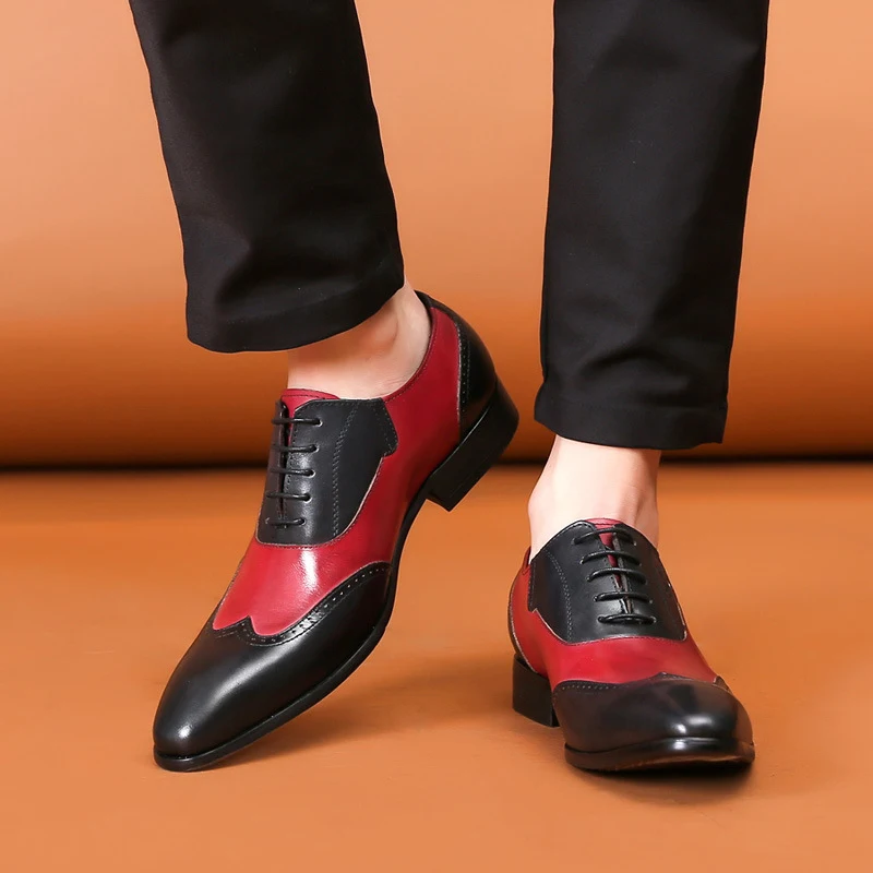 Chaussures d'affaires formelles en cuir véritable pour hommes. Élégance et confort pour vos réunions. Parfait pour un style professionnel impeccable.