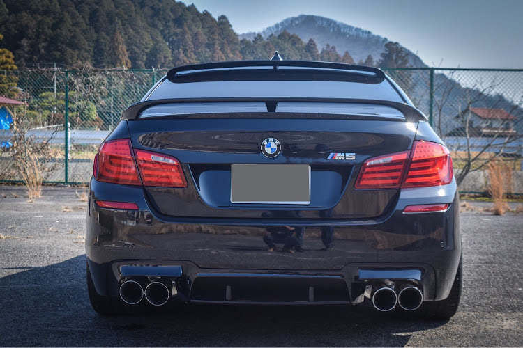 M5のbmw・7シリーズ・M5・ハーマン・セダンに関するカスタム事例の投稿画像2枚目