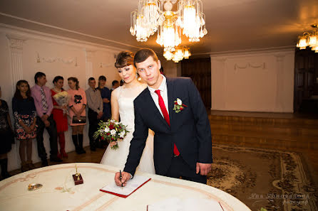 Nhiếp ảnh gia ảnh cưới Yana Konovalova (yanchows). Ảnh của 15 tháng 2 2017