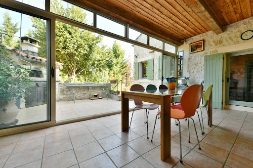 Propriété avec jardin 2