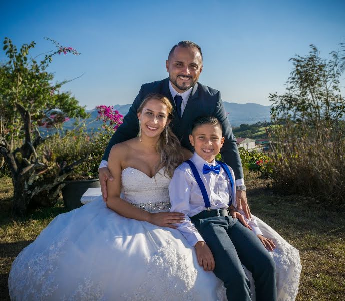 Bryllupsfotograf Yeison Mejias Vasquez (fotocreativaym). Foto fra marts 24 2019