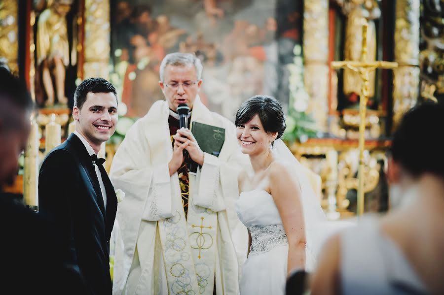 Wedding photographer Piotr Matusewicz (piotrmatusewicz). Photo of 23 December 2015