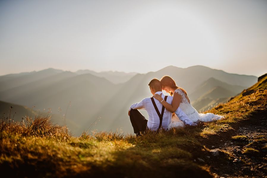 Wedding photographer Magdalena Czerkies (magdalenaczerki). Photo of 5 September 2017