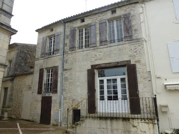 maison à Tonnay-Boutonne (17)