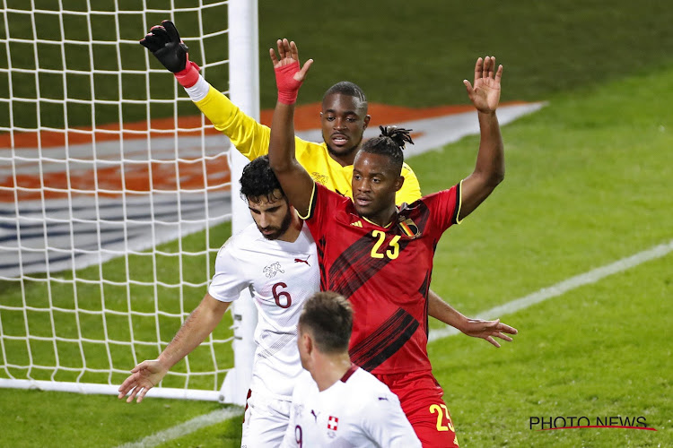 Batshuayi, het enigma: "Hij kan soms frusterend zijn in het spel" en "Geef hem de bal in de box..."