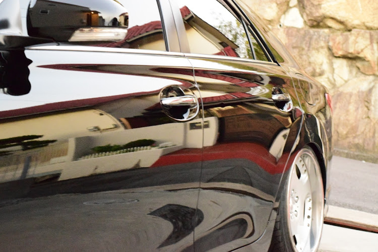 マークXの目指せPickUpCars・香川県・洗車・磨き&コーティング・ガラスコーティングに関するカスタム事例の投稿画像3枚目