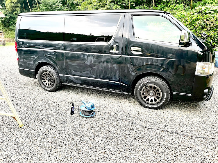 ハイエースバンのハイエースのある生活・ハイエース200系・ハイエースバン・ハイエース4WD・釣り車に関するカスタム事例の投稿画像4枚目