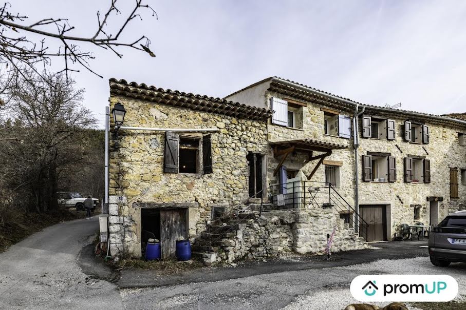 Vente maison 5 pièces 120 m² à Peyroules (04120), 104 000 €