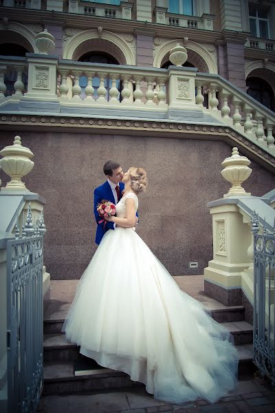 結婚式の写真家Elvira Shamilova (elsha)。2017 5月19日の写真