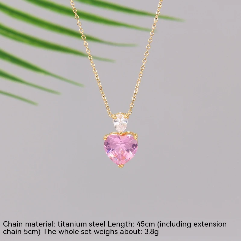 Collier en zircone Coeur d'Amour pour femmes, style Ins simple et personnalité, acier titane en forme de coeur haut de gamme pour la clavicule.
