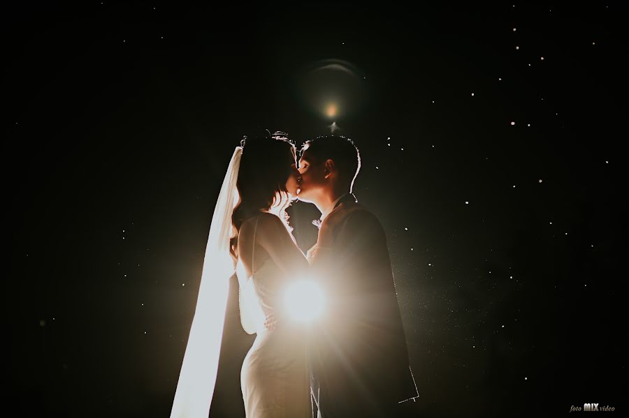 Fotógrafo de casamento Pero Šušnjar (fotomixvideo). Foto de 7 de janeiro