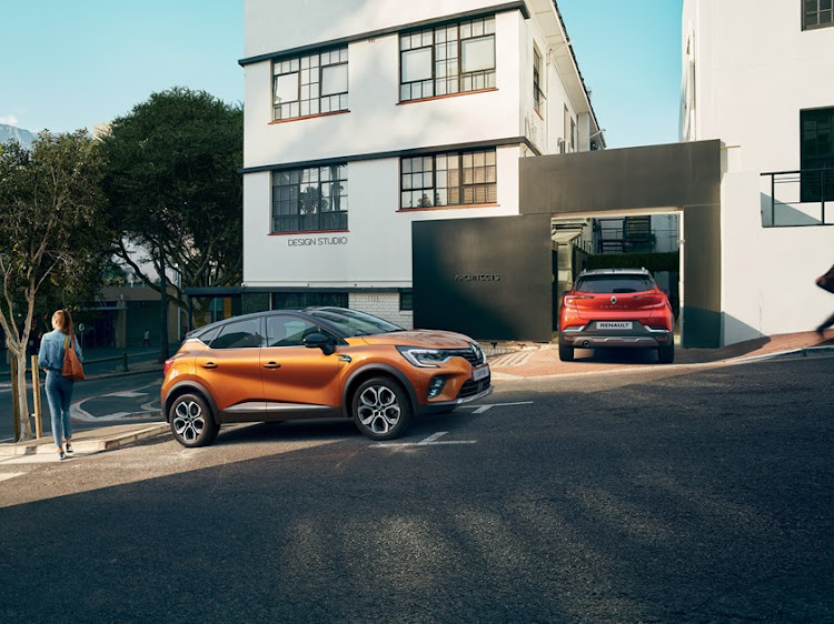 The all-new Renault Captur displays its sportier physique.