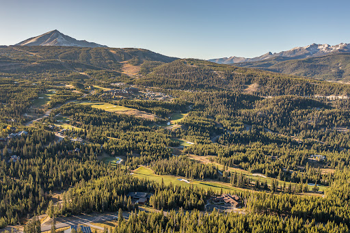 Luxury land for sale in Big Sky (United States) - Mountain landscape with forest and golf course