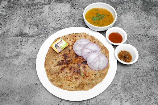 Pyaaz Parantha With Yellow Dal