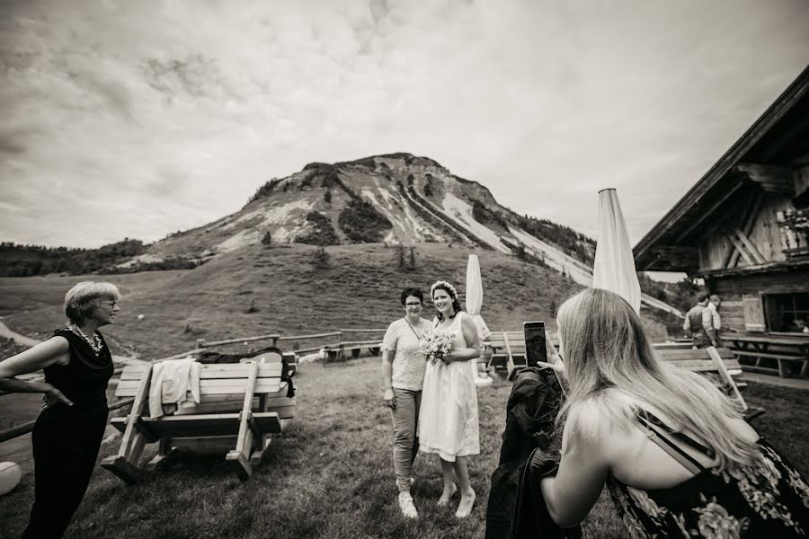 Fotografo di matrimoni Sébastien Ouvrard (camwork). Foto del 18 settembre 2022