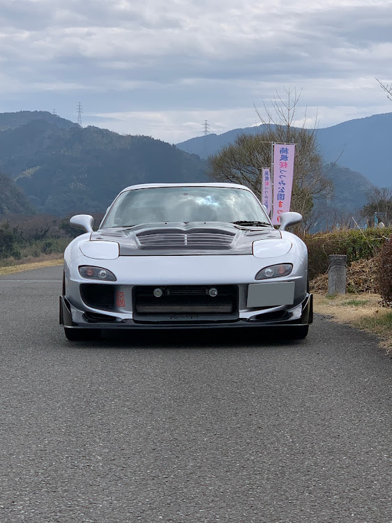 RX-7のメンテナンス後のドライブ・嘘みたいな青空☀️・桜が咲いてきましたねに関するカスタム事例の投稿画像1枚目