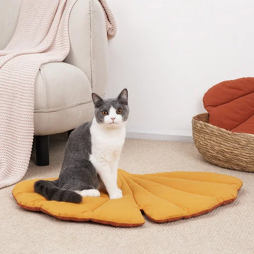 Leaf Shape Soft Dog Bed Mat Soft Crate Pad Machine Washable Mattress For Large Medium Small Dogs And Cats Kennel Pad