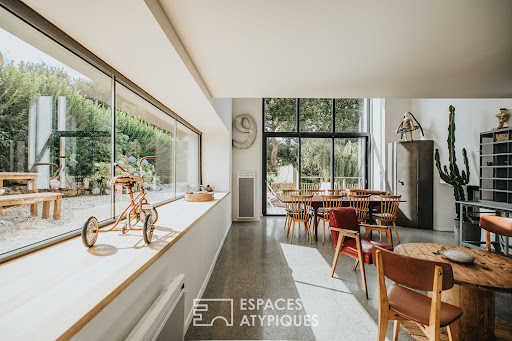 Maison contemporaine avec jardin et terrasse 1