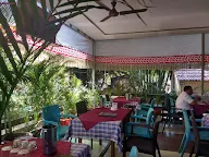 Swaraj Garden Restaurant photo 1