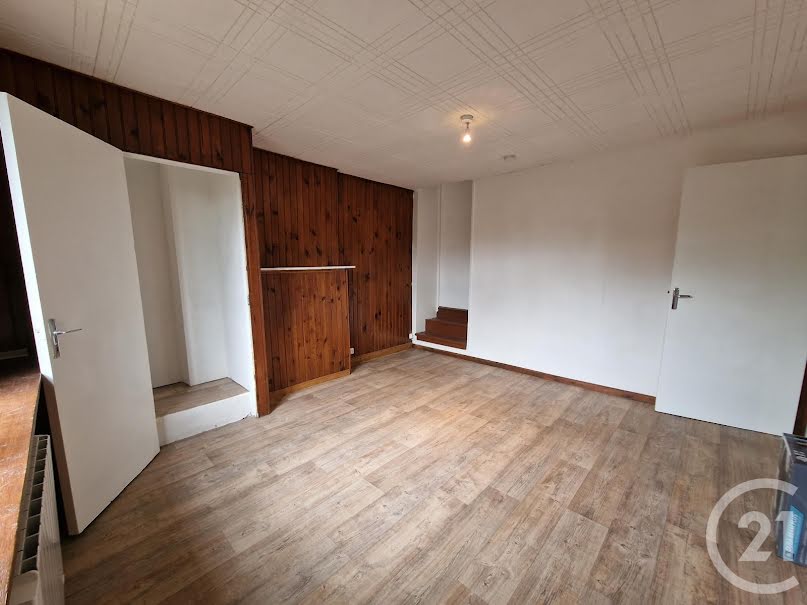 Location  appartement 3 pièces 69.61 m² à Imphy (58160), 499 €