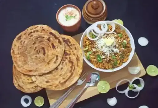 Paneer Bhurjee + Lachha Paratha [2 Pcs]