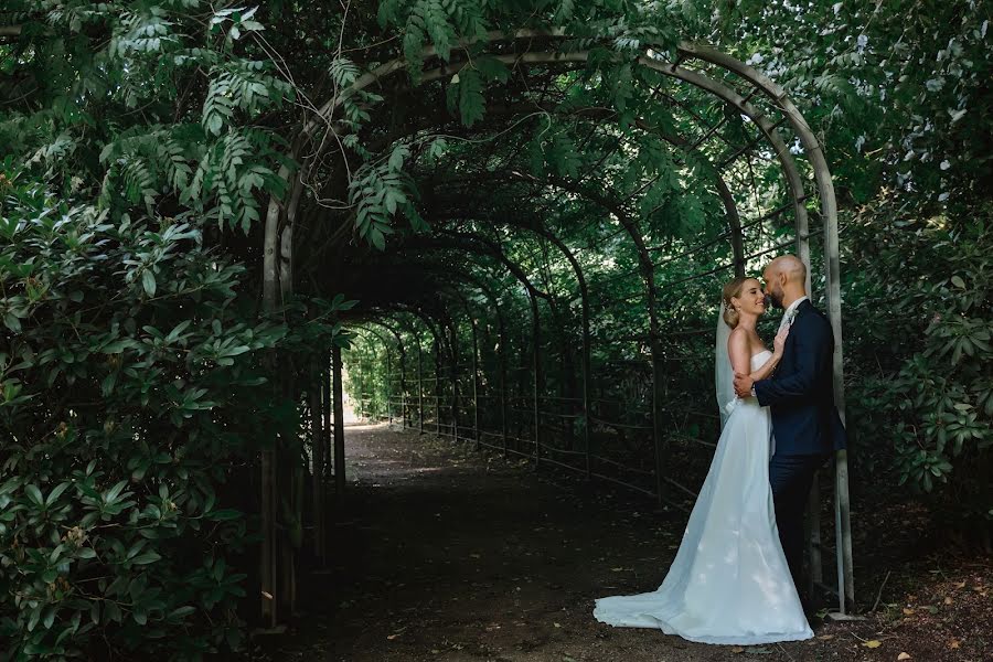 Fotógrafo de casamento Viktor Gottselig (viktorfoto). Foto de 6 de abril 2020