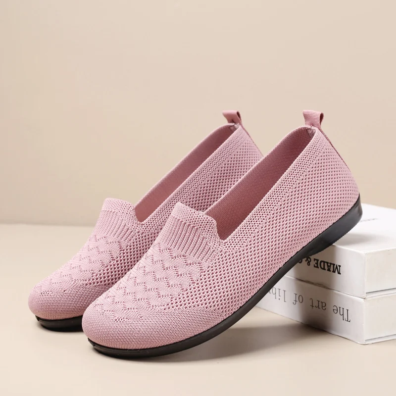 Nieuwe casual ademende platte schoenen met zachte zool. Comfortabel en luchtig voor dagelijks gebruik, ideaal voor een licht en fris gevoel.