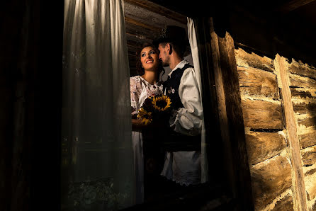 Fotografo di matrimoni Slagian Peiovici (slagi). Foto del 9 febbraio 2018