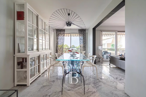 Appartement avec terrasse 1