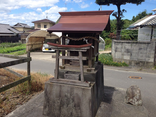 祠(平井町)