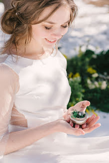 Fotógrafo de casamento Olesya Ukolova (olesyaphotos). Foto de 3 de junho 2017